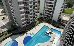 Apartamento No 9° Andar Com Piscina